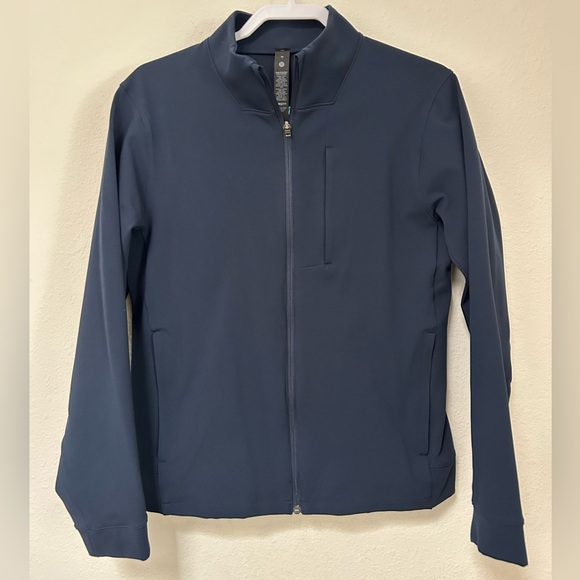NWOT Lululemon Sojourn Jacket
True Navy M - Picture 3 of 15